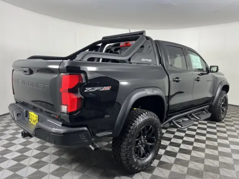 More photos of 2025 Chevrolet Colorado 4WD ZR2 at Chevrolet Longview, WA