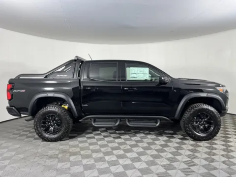 More photos of 2025 Chevrolet Colorado 4WD ZR2 at Chevrolet Longview, WA