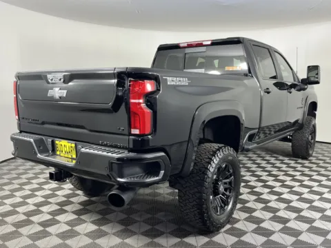 More photos of 2025 Chevrolet Silverado 2500HD LT at Chevrolet Longview, WA