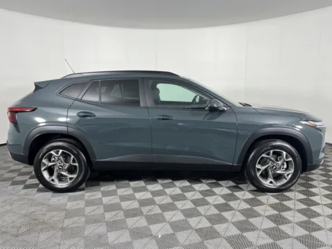 More photos of 2025 Chevrolet Trax LT at Chevrolet Longview, WA