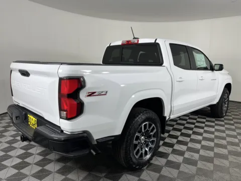 More photos of 2025 Chevrolet Colorado 4WD Z71 at Chevrolet Longview, WA