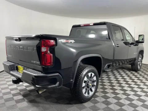 More photos of 2021 Chevrolet Silverado 2500HD Custom at Chevrolet Longview, WA