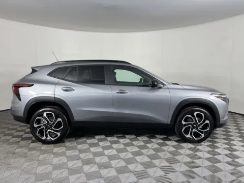 More photos of 2025 Chevrolet Trax 2RS at Chevrolet Longview, WA