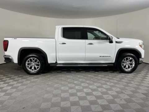 More photos of 2020 GMC Sierra 1500 SLT at Chevrolet Longview, WA
