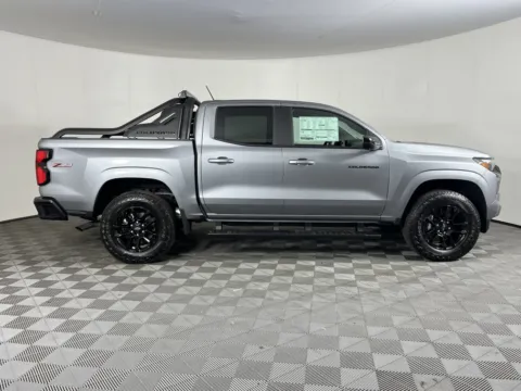More photos of 2025 Chevrolet Colorado 4WD Z71 at Chevrolet Longview, WA