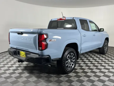 More photos of 2025 Chevrolet Colorado 4WD Z71 at Chevrolet Longview, WA