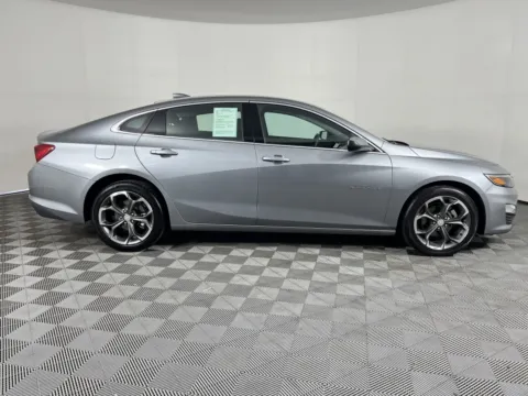 More photos of 2023 Chevrolet Malibu LT at Chevrolet Longview, WA