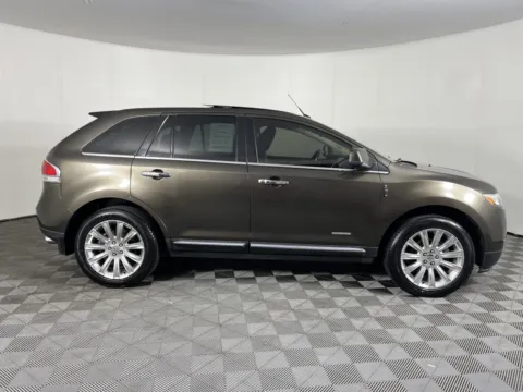 More photos of 2011 Lincoln MKX at Chevrolet Longview, WA