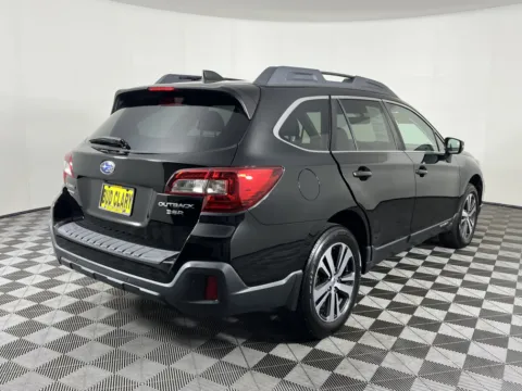 More photos of 2018 Subaru Outback Limited at Chevrolet Longview, WA