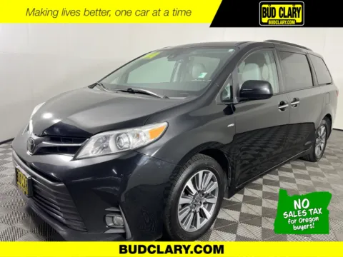 Black 2020 Toyota Sienna XLE for sale in Longview, WA