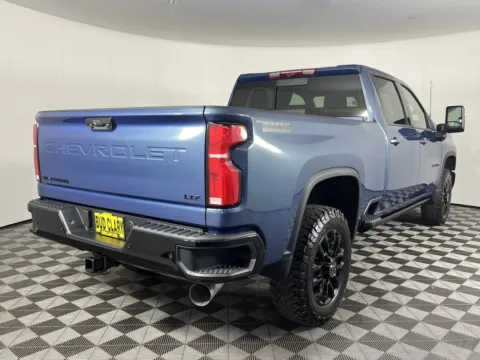 More photos of 2025 Chevrolet Silverado 2500HD LTZ at Chevrolet Longview, WA