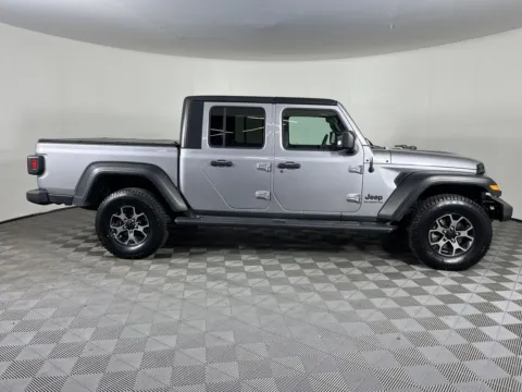 More photos of 2020 Jeep Gladiator Sport at Chevrolet Longview, WA