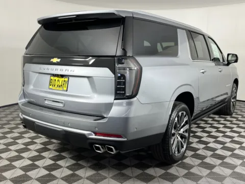 More photos of 2025 Chevrolet Suburban High Country at Chevrolet Longview, WA