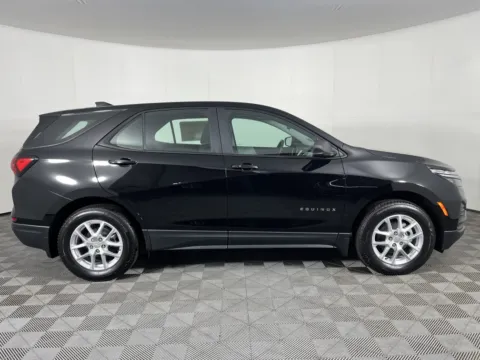 More photos of 2024 Chevrolet Equinox LS at Chevrolet Longview, WA