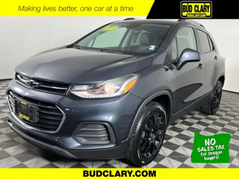 Gray 2022 Chevrolet Trax LT for sale in Longview, WA