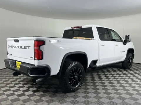 More photos of 2025 Chevrolet Silverado 2500HD LTZ at Chevrolet Longview, WA