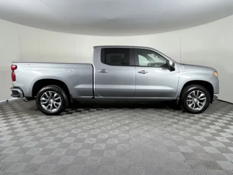 More photos of 2026 Chevrolet Silverado 1500 LT at Chevrolet Longview, WA