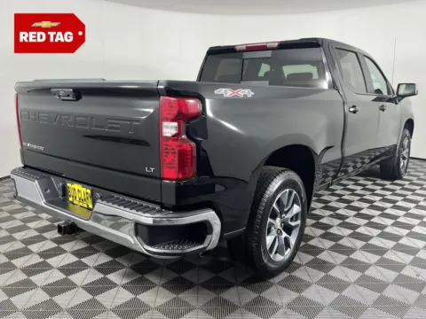 More photos of 2026 Chevrolet Silverado 1500 LT at Chevrolet Longview, WA