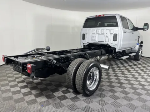 More photos of 2025 Chevrolet Silverado MD LT at Chevrolet Longview, WA