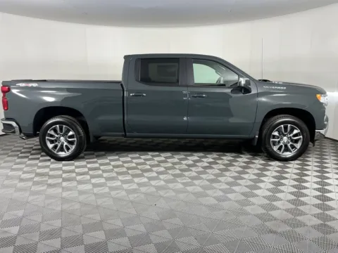More photos of 2026 Chevrolet Silverado 1500 LT at Chevrolet Longview, WA