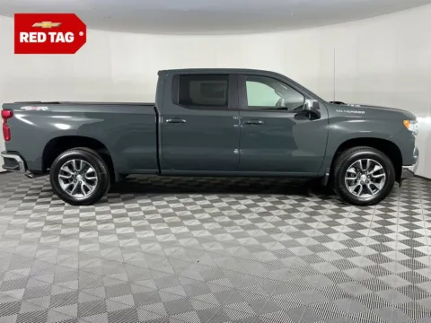 More photos of 2026 Chevrolet Silverado 1500 LT at Chevrolet Longview, WA