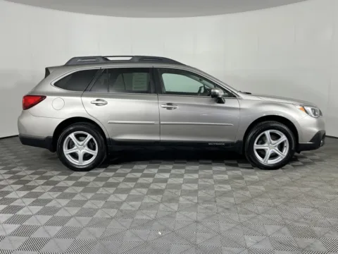 More photos of 2015 Subaru Outback 2.5i Limited at Chevrolet Longview, WA