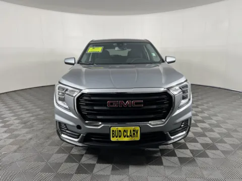 Photos of 2024 GMC Terrain SLE for sale in Longview, WA at Chevrolet Longview