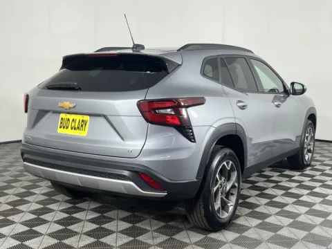 More photos of 2025 Chevrolet Trax LT at Chevrolet Longview, WA