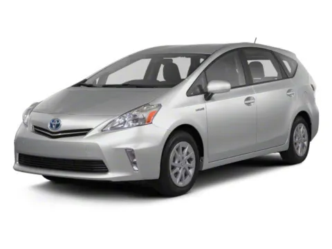 Silver 2013 Toyota Prius v Two for sale in Longview, WA