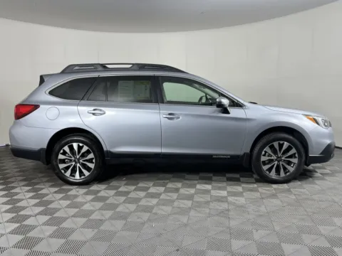 More photos of 2017 Subaru Outback Limited at Chevrolet Longview, WA