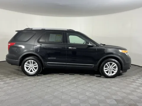 More photos of 2014 Ford Explorer XLT at Chevrolet Longview, WA
