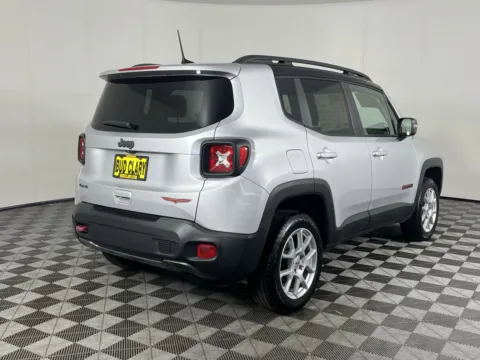 More photos of 2019 Jeep Renegade Trailhawk at Chevrolet Longview, WA