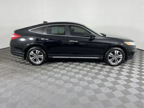 More photos of 2014 Honda Crosstour EX-L at Chevrolet Longview, WA