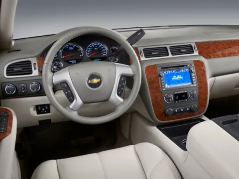 More photos of 2009 Chevrolet Silverado 1500 LT at Chevrolet Longview, WA