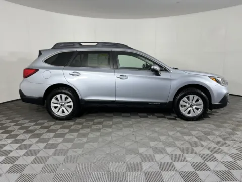 More photos of 2019 Subaru Outback Premium at Chevrolet Longview, WA
