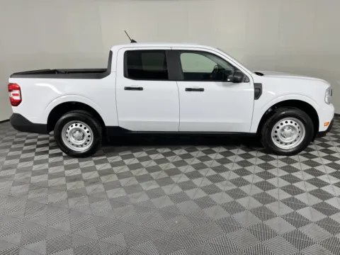 More photos of 2024 Ford Maverick XL at Chevrolet Longview, WA