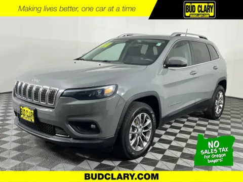 Gray 2020 Jeep Cherokee Latitude Plus for sale in Longview, WA