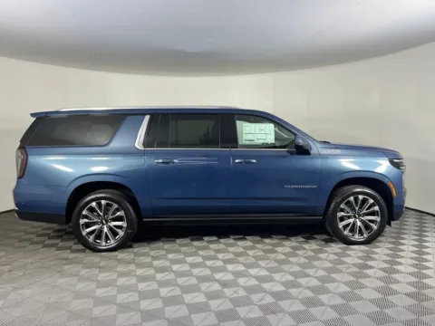 More photos of 2026 Chevrolet Suburban High Country at Chevrolet Longview, WA