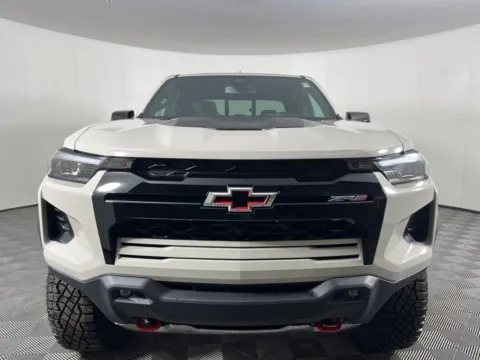 Photos of 2026 Chevrolet Colorado ZR2 for sale in Longview, WA at Chevrolet Longview