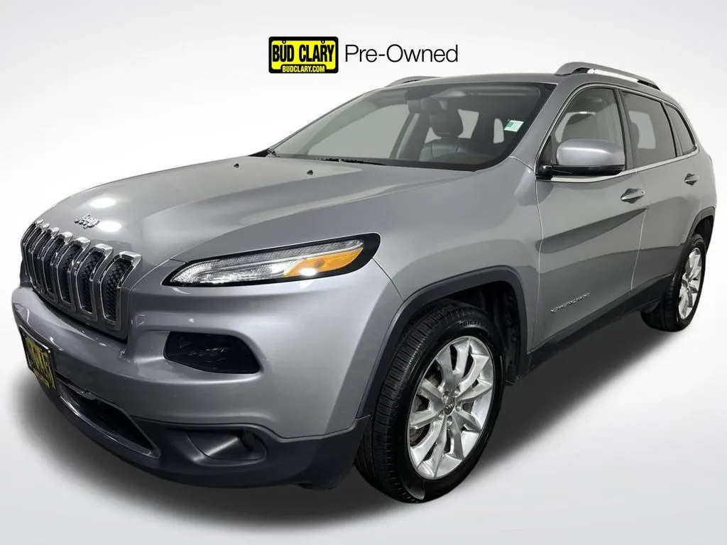 Silver 2016 Jeep Cherokee Limited for sale in Longview, WA