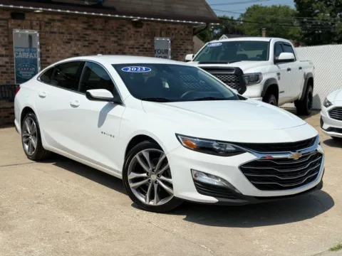 Photos of 2023 Chevrolet Malibu 1LT Sedan 4D for sale in Hammond, IN at Calumet Auto Finance