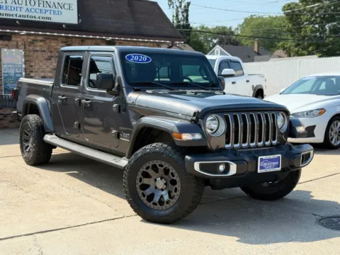 Photos of 2020 Jeep Gladiator Overland Pickup 4D 5 ft for sale in Hammond, IN at Calumet Auto Finance