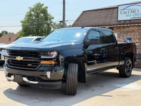 More photos of 2018 Chevrolet Silverado 1500 Crew Cab Z71 LT Pickup 4D 5 3/4 ft at Calumet Auto Finance, IN