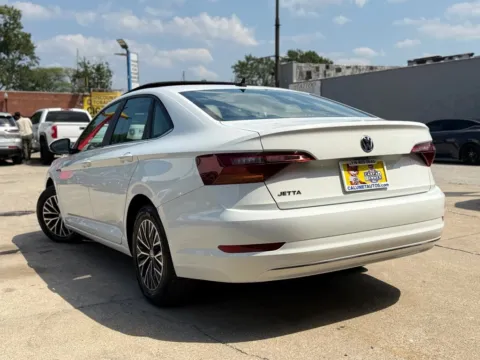More photos of 2019 Volkswagen Jetta 1.4T SEL Sedan 4D at Calumet Auto Finance, IN