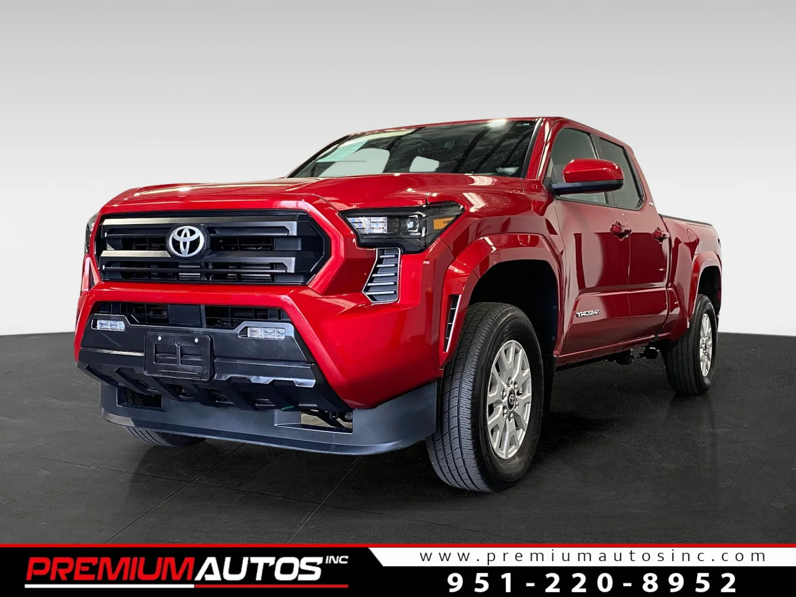 2024 Toyota Tacoma SR5's photo