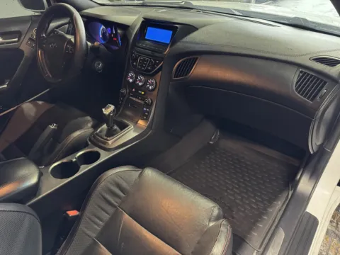 More photos of 2014 Hyundai Genesis Coupe 3.8  R-SPEC at Premium Autos - Norco, CA