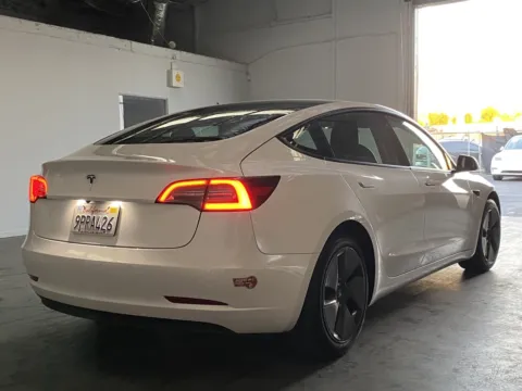 More photos of 2022 Tesla Model 3 at Premium Autos - Norco, CA