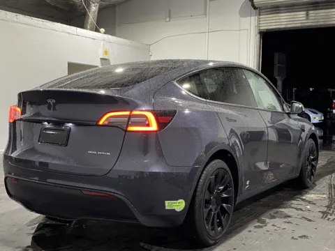 More photos of 2023 Tesla Model Y Long Range at Premium Autos - Norco, CA