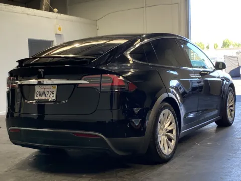 More photos of 2017 Tesla Model X 75D at Premium Autos - Norco, CA