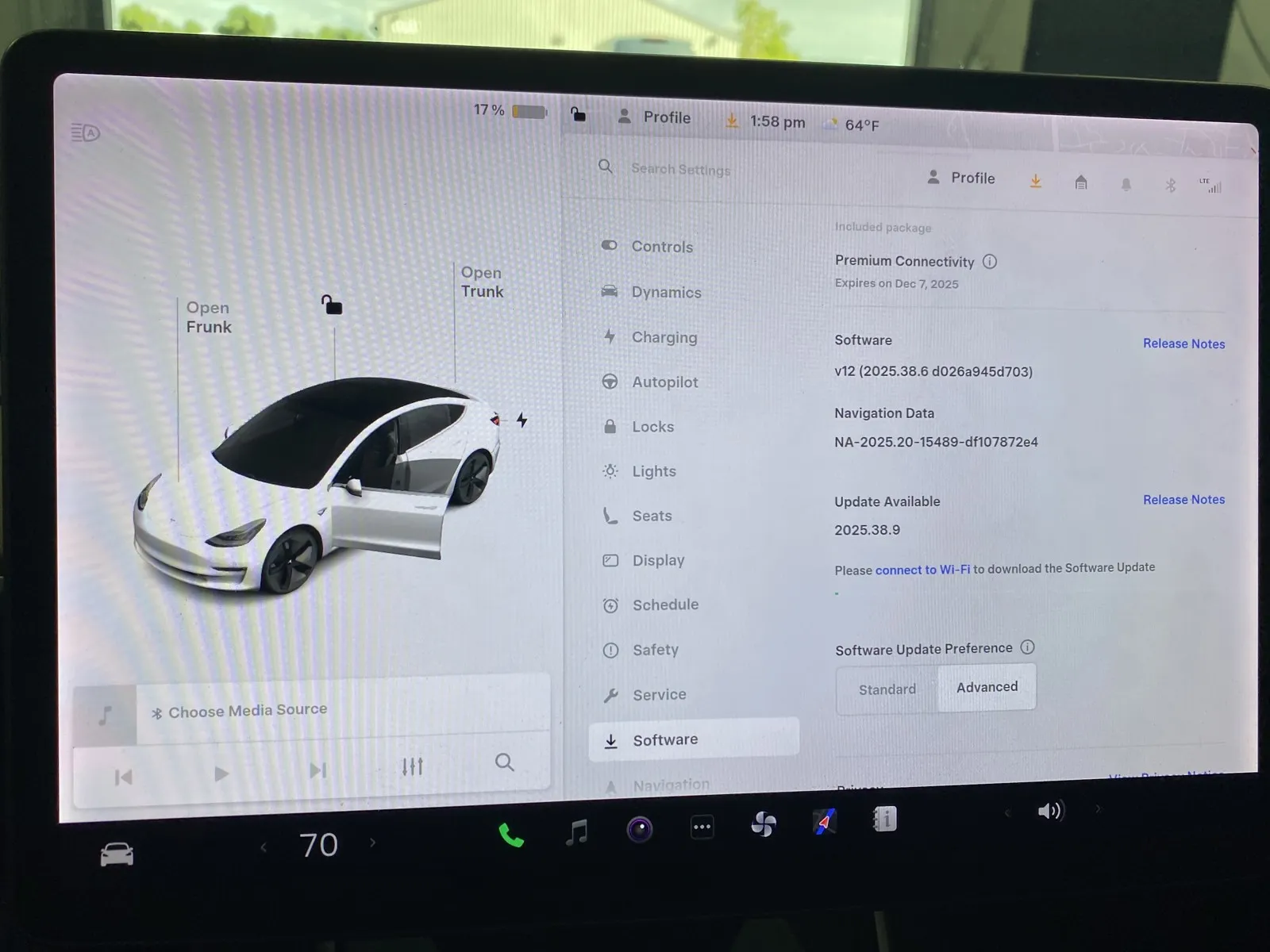 2019 Tesla Model 3 Plus photo 3